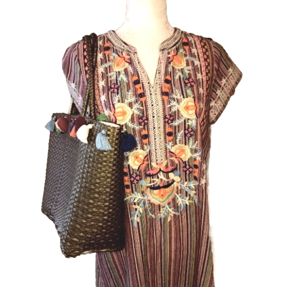 Sz S Savanna Jane Serape Striped Mexican Embroidered Floral Shift Dress